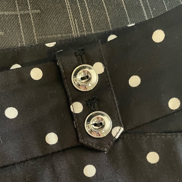 WHBM Summer Shorts - Picture 4 of 4